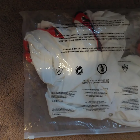 White dress - Picture 3 of 3